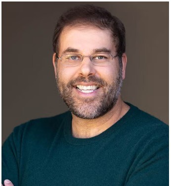 Headshot of Jeremi Suri